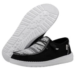 Wendy Boho Blanket - Zion Black 10 Wendy Boho Blanket - Zion Black -Heydude 40056 0WG WENDY BOHO BLANKET ZION BLACK LEFT 3